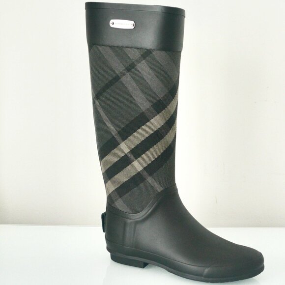 NIB BURBERRY HOUSECHECK RAIN BOOTS - Picture 1 of 10